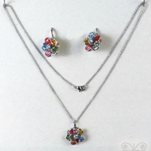 Collar de flor con intención